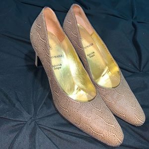 Brown Bruno Magli Luxury heels 🤎